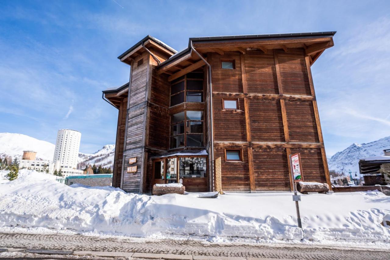 Chalet Weal Aparthotel Colle Colle Sestriere Exterior foto