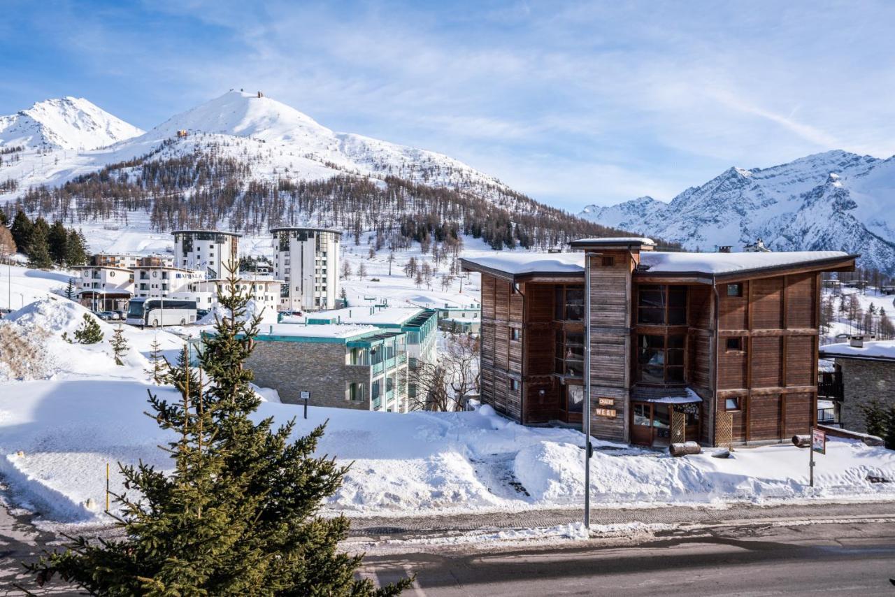 Chalet Weal Aparthotel Colle Colle Sestriere Exterior foto