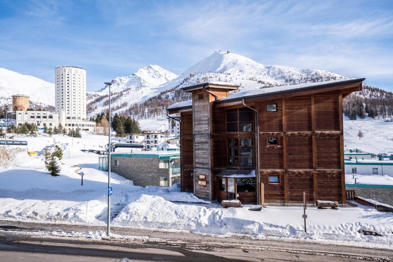 Chalet Weal Aparthotel Colle Colle Sestriere Exterior foto